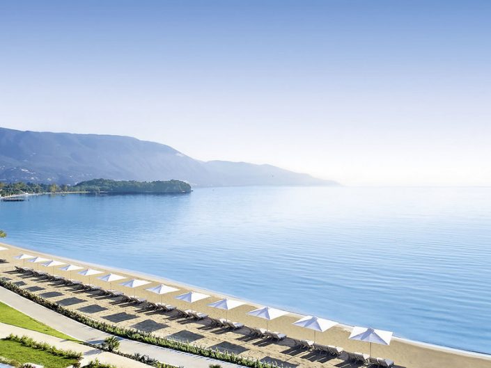 Ikos Dassia 5-Sterne Luxus - Blick über Strand und Meer