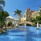 Bahia Del Duque Resort Teneriffa - Gediegen im Pool paddeln