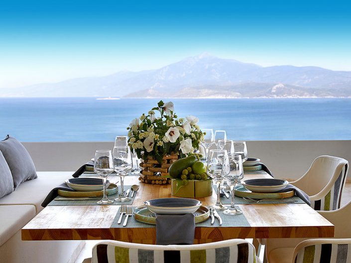Proteas Blu Resort Samos - Dinieren mit Blick auf das tiefblaue Mittelmeer