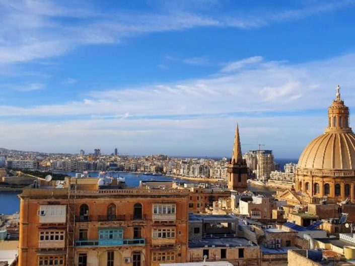 The Embassy Valletta Malta - Über den Dächern von Valletta am Morgen
