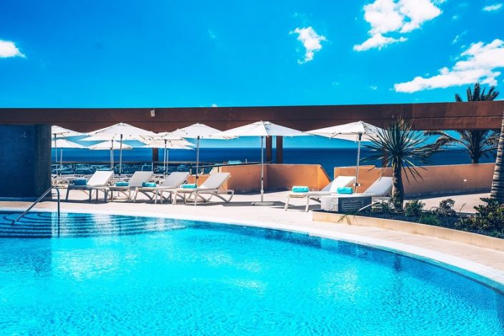 Iberostar Fuerteventura Palace 5-Sterne - Im Pool Bereich entspannen