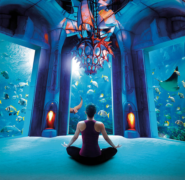 Atlantis The Palm Dubai - Yoga mal anders vor dem Aquarium