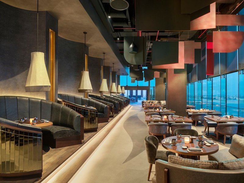 W Dubai Luxushotel - In einem der tollen Restaurants