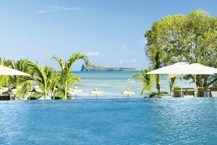Zilwa Attitude Mauritius - Im Pool mit wunderbarem Blick auf den Ozean