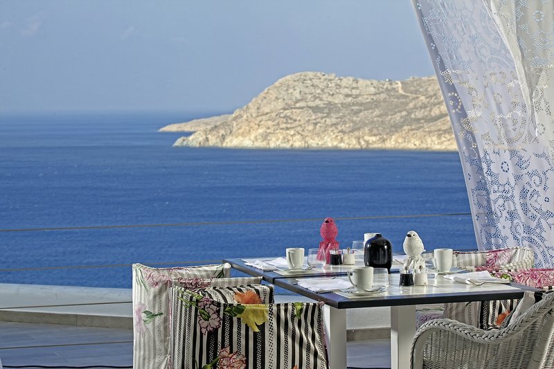 Myconian Villa Collection Kykladen - Beim Frühstück mit sagenhaftem Ausblick auf das Meer