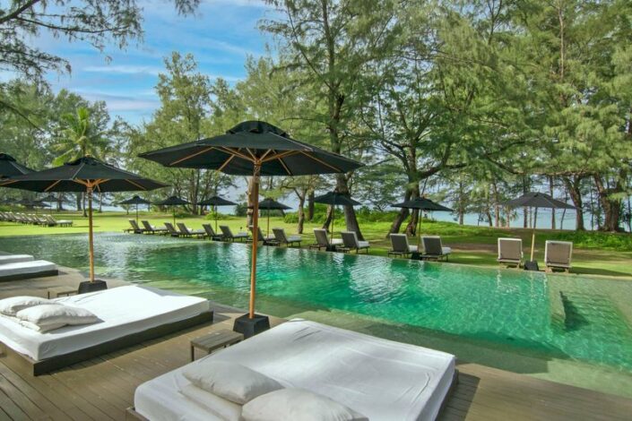 Hotel Sala Beach Phuket - Entspannen am Pool