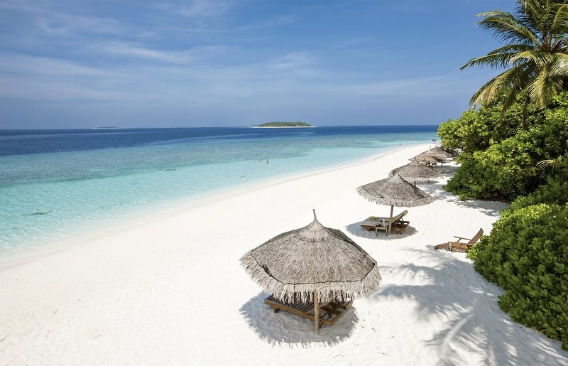 Reethi Beach Resort Malediven - Entspannung am Strand