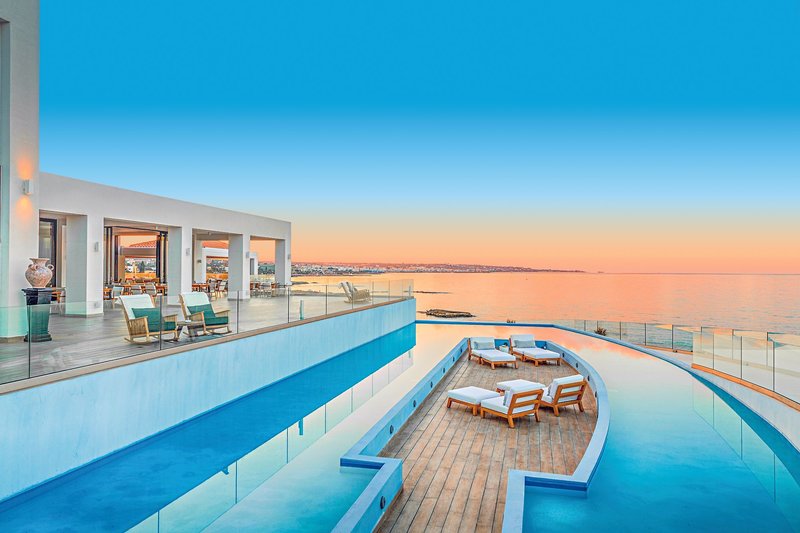 Abaton Island Resort Kreta - Traumhafte Entspannung am Infinity Pool
