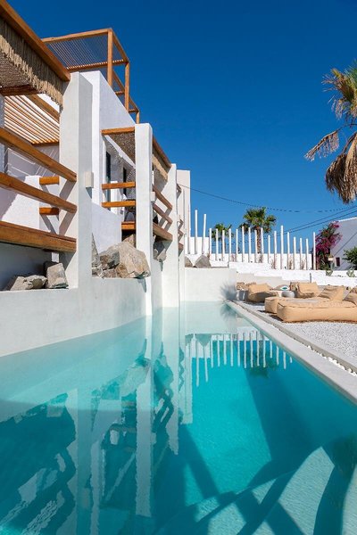 Sandaya Luxury Suites Paros - Wunderbare Entspannung am Pool