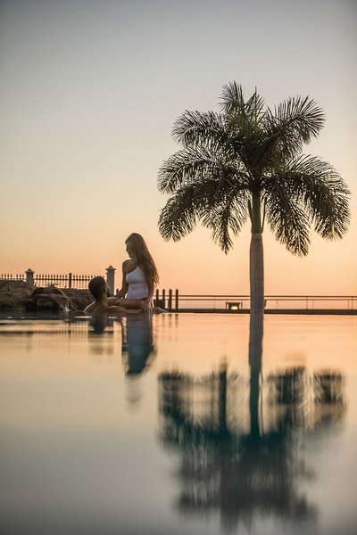Lopesan Villa Gran Canaria - Entspannt abends zu Zweit am Pool