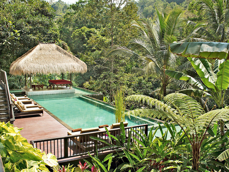 Hanging Gardens Ubud Bali - Blick auf den Pool