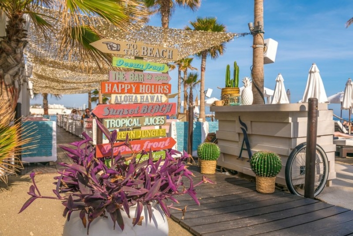 Amare Beach Hotel Andalusien - An der Poolbar