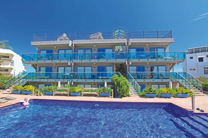 Tabaibas Playa del Ingles - Blick auf das Hotel und den Pool