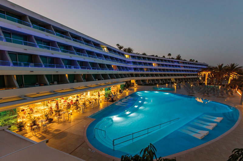 Santa Monica Suites Gran Canaria - Am Pool im Restaurant