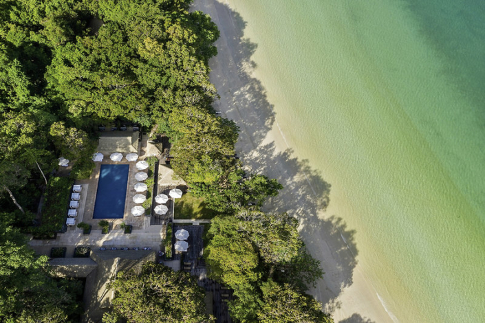 The Datai Pulau Langkawi - Der Pool und der tolle Strand von oben