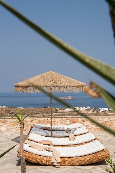 Mythic Exclusive Resort Paros - Relax Liegen zum relaxen und liegen