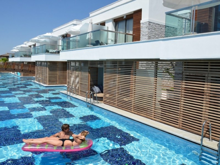 TUI BLUE Belek Erwachsenenhotel - Die Swim Up Pools