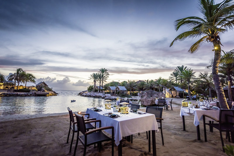 Baoase Luxury Resort Curacao - Traumhaftes Dinner am Strand
