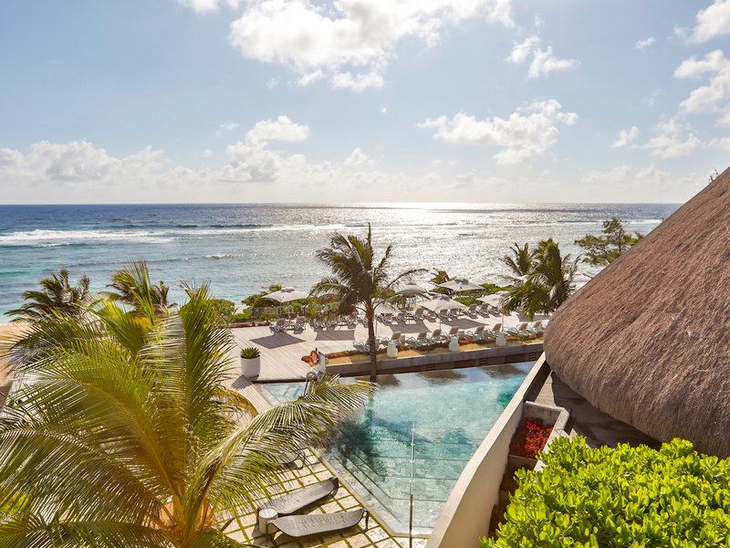 The Radisson Blu Poste Lafayette Resort & Spa - Es wird abend über Mauritius