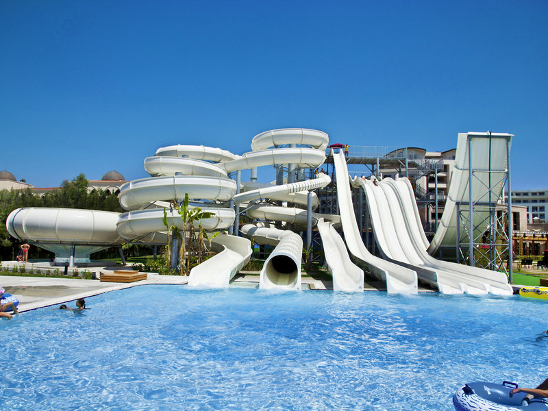 Kaya Palazzo Resort Belek - Im Pool am Ende der Wasserrutschen