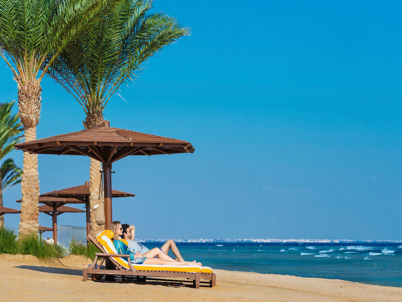 Oberoi Beach Resort Ägypten - Zu Zweit am Strand entspannen