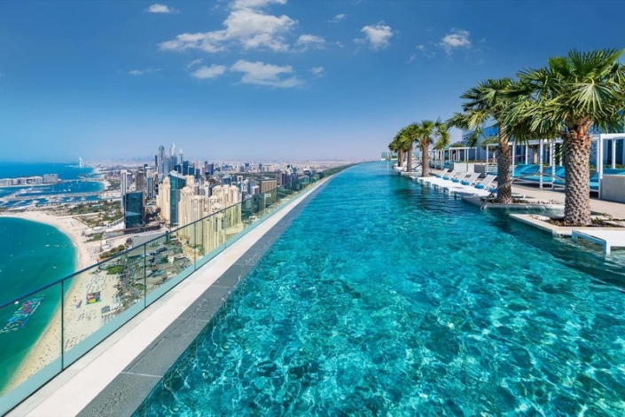 Address Beach Resort Dubai - Der traumhafte Infinitypool mit grandioser Aussicht