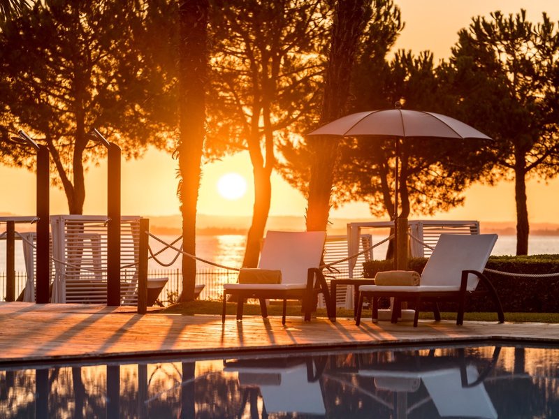 Splendido Bay Luxury Spa Resort - Sonnenuntergang über dem Gardasee