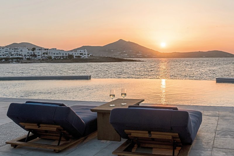 Cosme a Luxury Collection Resort - Abends zu zweit den Sonnenuntergang geniessen