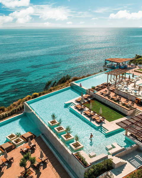 Lesante Cape Resort & Villas - Blick über die Pools und das Meer