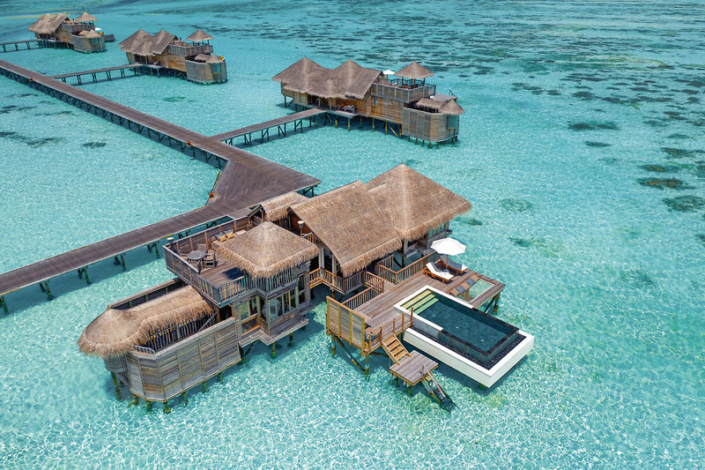 Gili Lankanfushi Maldives - Sensationelle Wasservillen mit viel Platz, Terrasse und privatem Infinitypool