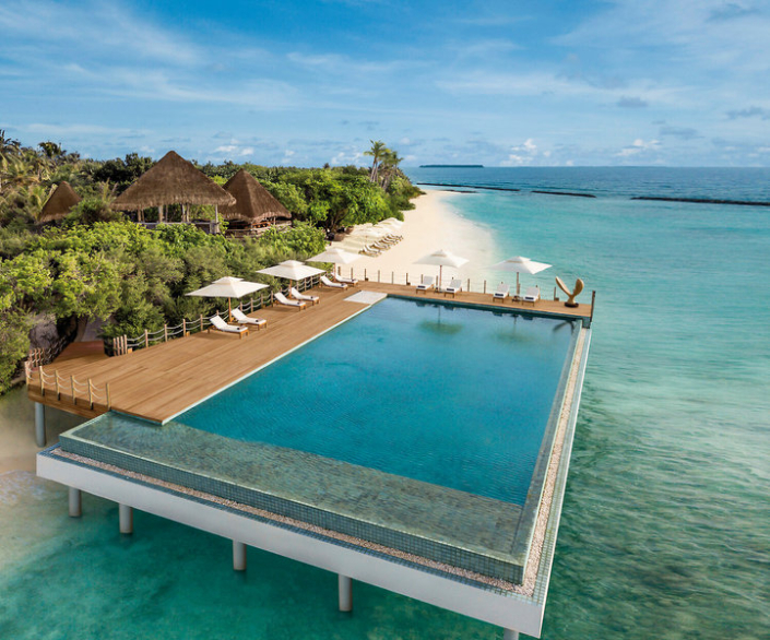JW Marriott Maldives Resort & Spa - Der Pool über dem Ozean
