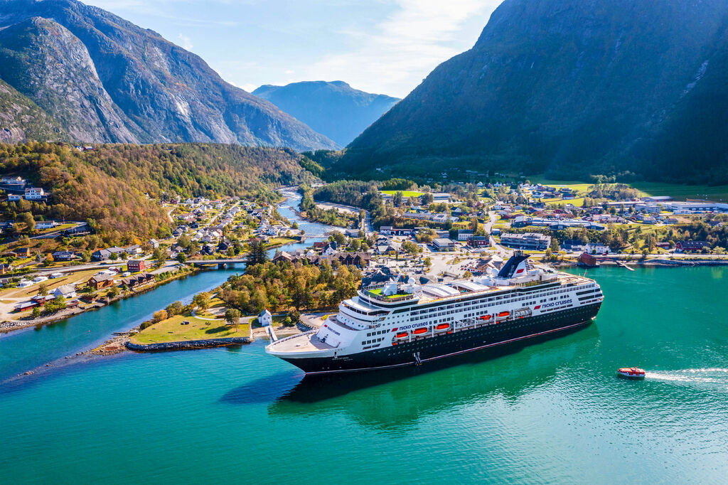 Platz für Erlebnisse, Augenblicke für Entdeckungen, Raum für Erinnerungen - Spektakuläre Fjorde – Norwegens Küste entdecken